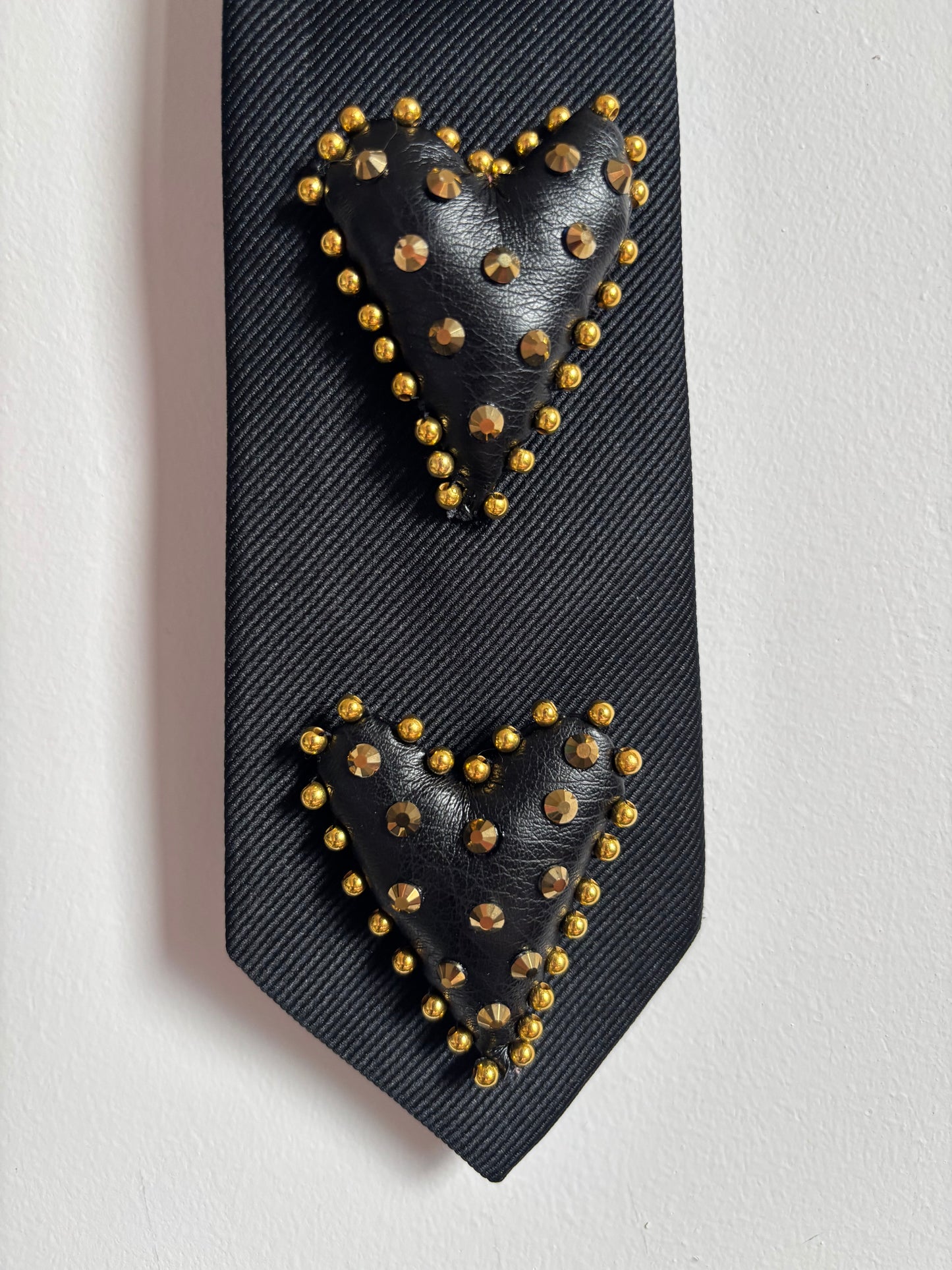 Cravate cœur noir