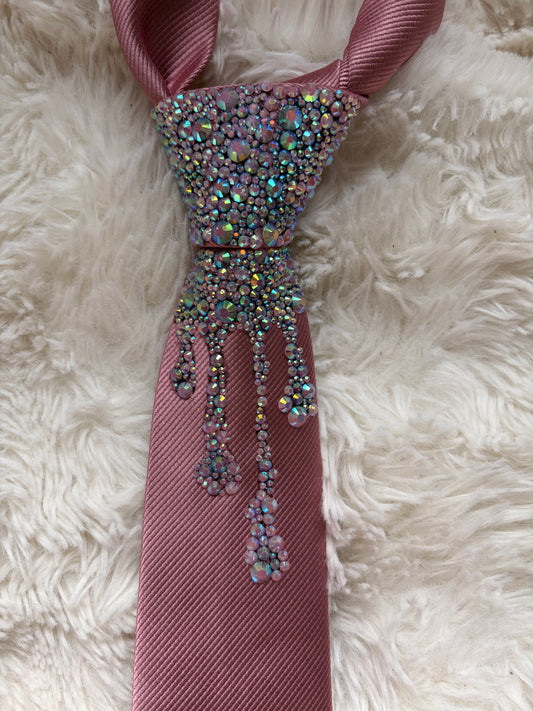 Cravate cascade de strass