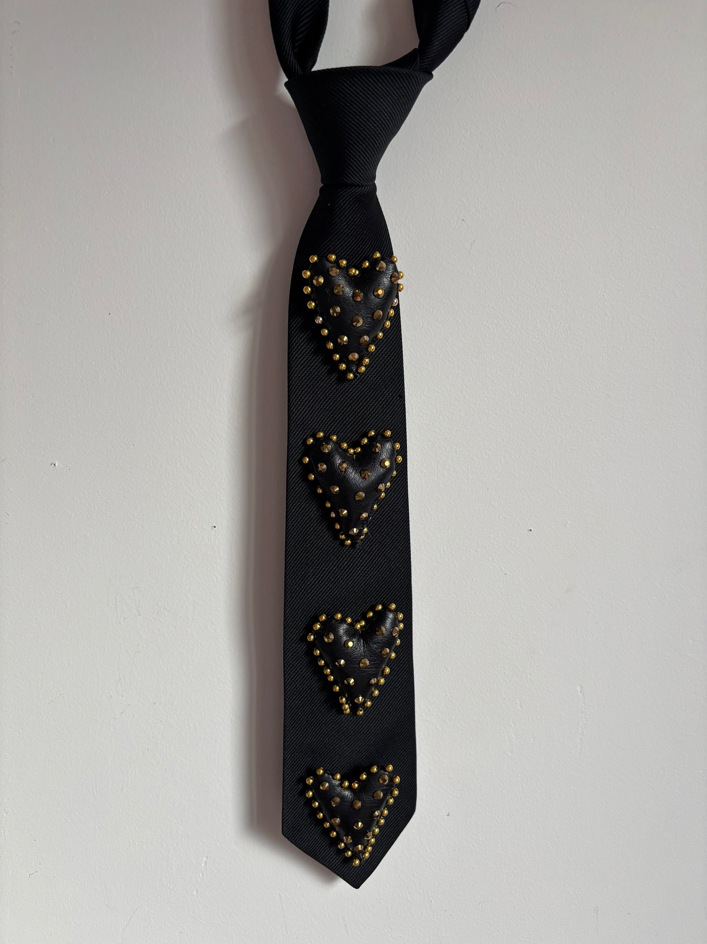 Cravate cœur noir