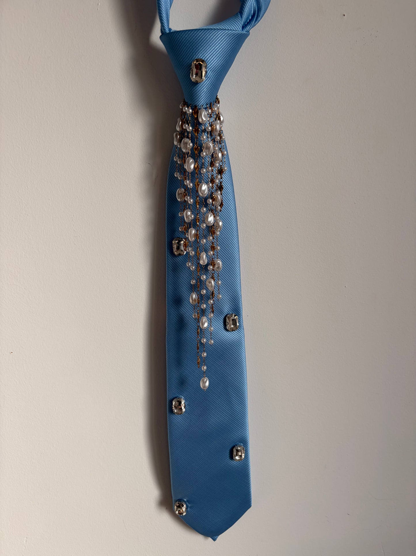 Cravate bijou bleu