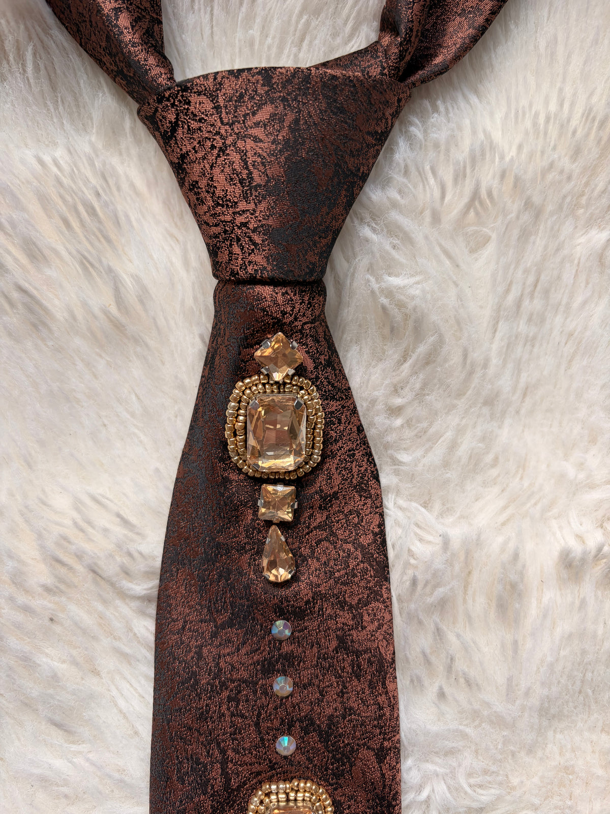 Cravate baroque