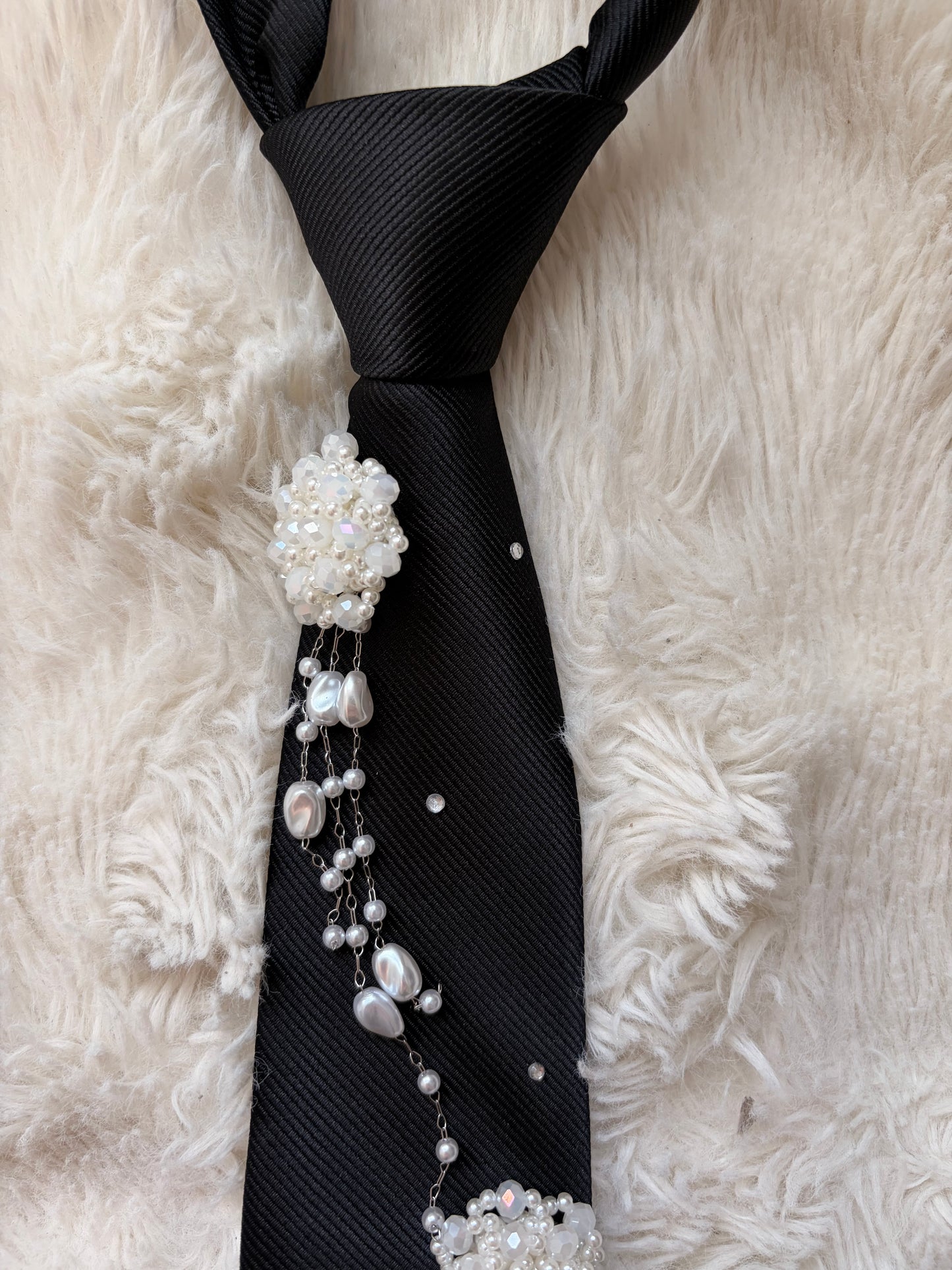 Cravate perle noir