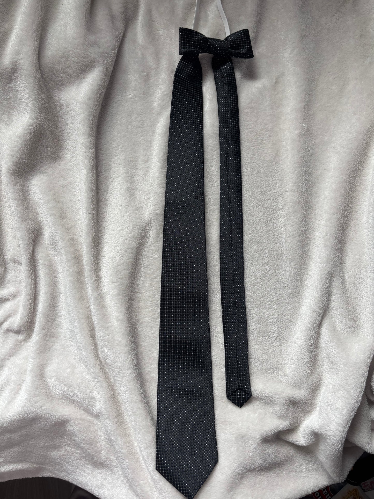 Nœud noir paillettes